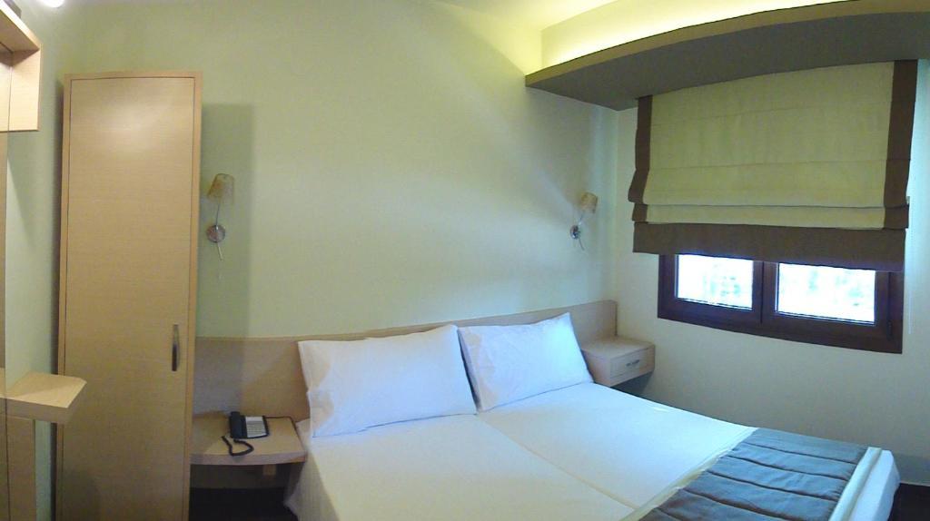 Hotel Ifigenia Leptokariá Szoba fotó